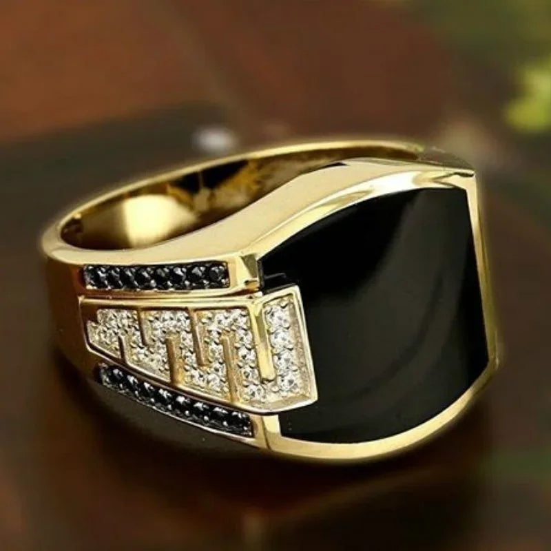 Classic Men's Gold-Tone Ring with Inlaid Black Zircon Stone – Punk Style Luxury Jewelry for Engagements, Weddings, and Fashion