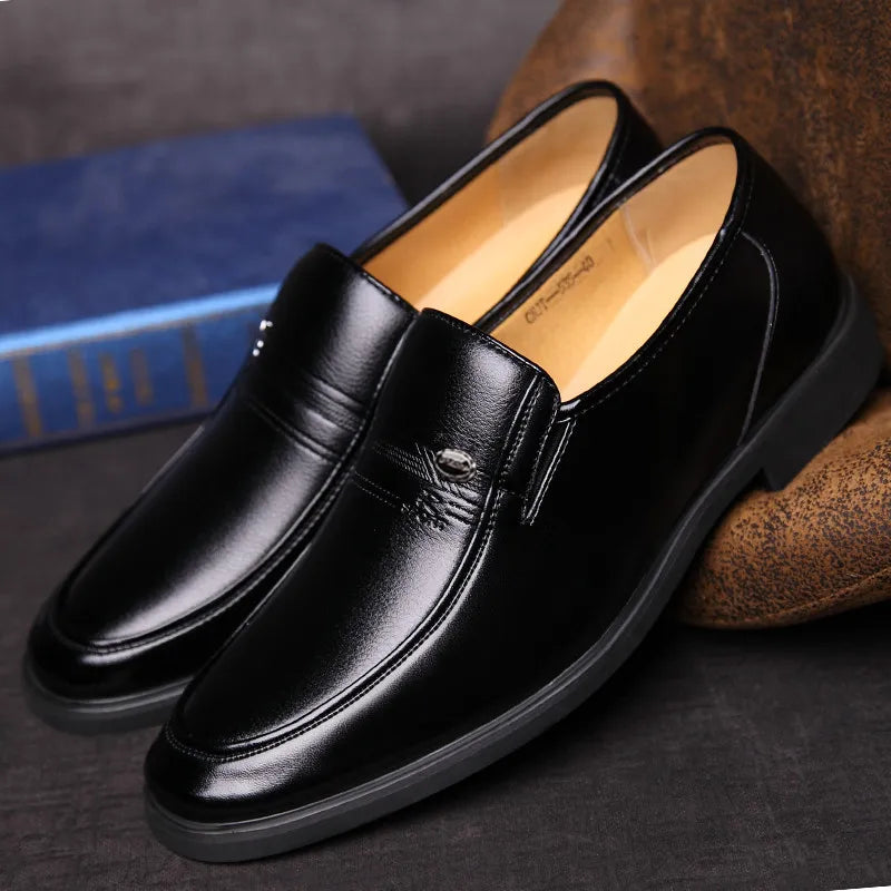 Luxury Leather Men’s Loafers – Breathable Slip-On Dress Moccasins for Office & Driving (Size 38-44)