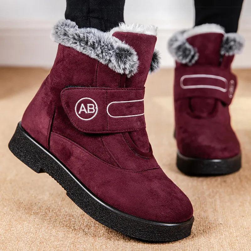 Women's Super Warm Fur Ankle Boots - Winter Snow Boots with Low Heels