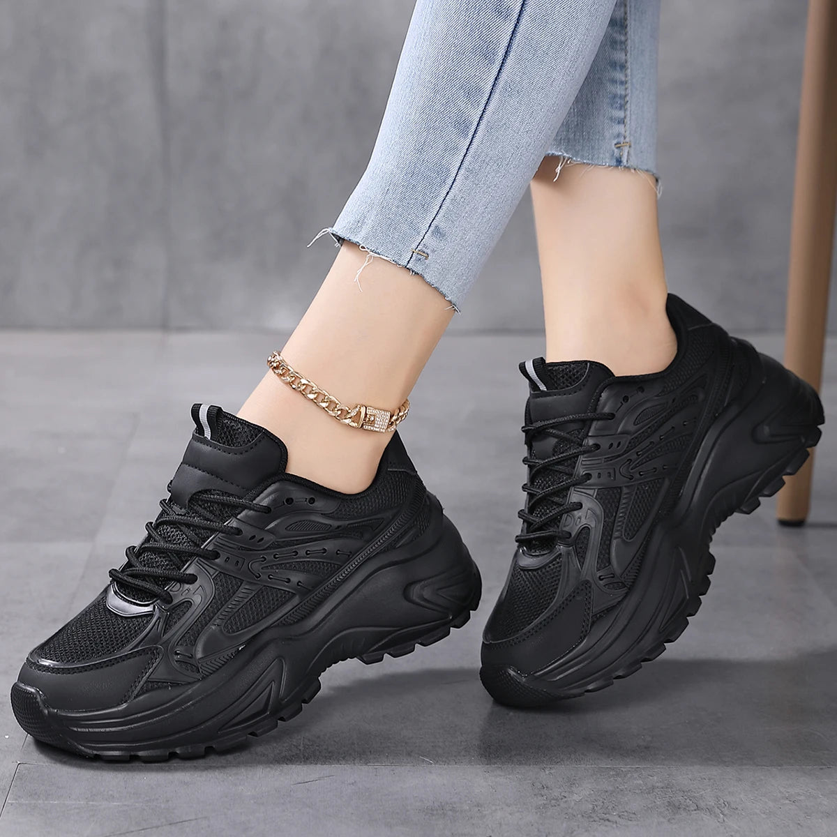 Women’s Fashionable Chunky Mesh Sneakers – Breathable & Comfortable Elevator Design