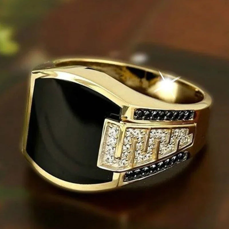 Classic Men's Gold-Tone Ring with Inlaid Black Zircon Stone – Punk Style Luxury Jewelry for Engagements, Weddings, and Fashion