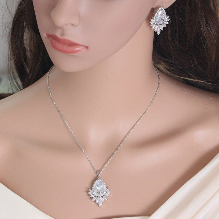 AAA jewelry chain, bridal banquet, dinner Jewelry Set by LUXE AHMAR – Available at LUXE AHMAR