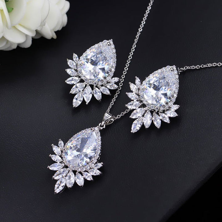 AAA jewelry chain, bridal banquet, dinner Jewelry Set by LUXE AHMAR – Available at LUXE AHMAR
