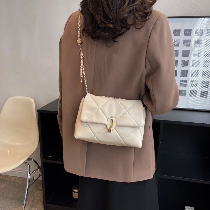 Commuting Fashion New Trendy Chain Messenger Bag by LUXE AHMAR – Available at LUXE AHMAR